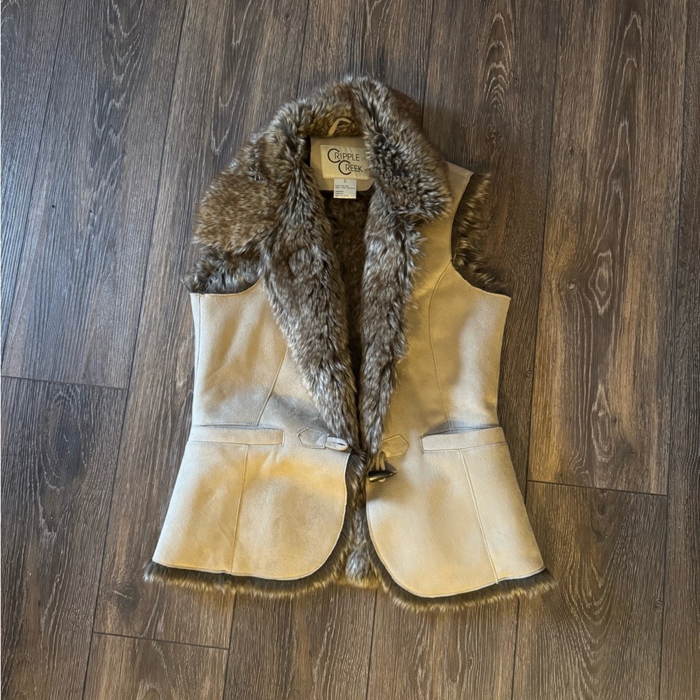 Cripple creek vest fur vest small